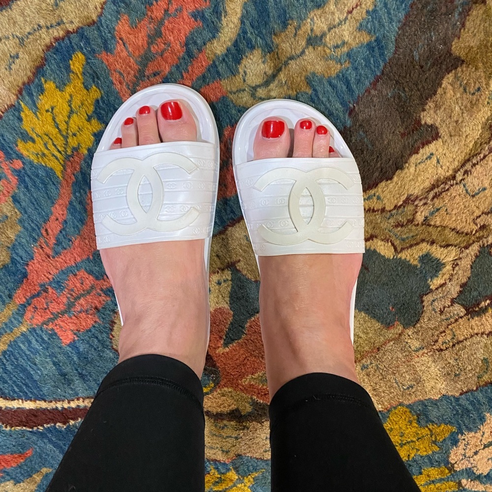 Authentic Chanel Pool Slide Gem
